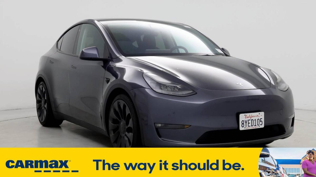 TESLA MODEL Y 2021 5YJYGDEF6MF272210 image